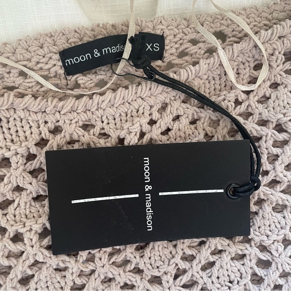 NWT moon & Madison Knitted sweater - Picture 2 of 2